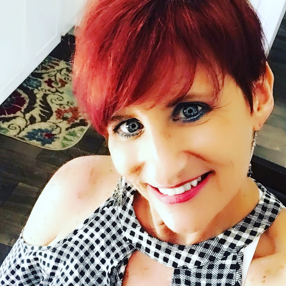 Meet your Posher, Deborah